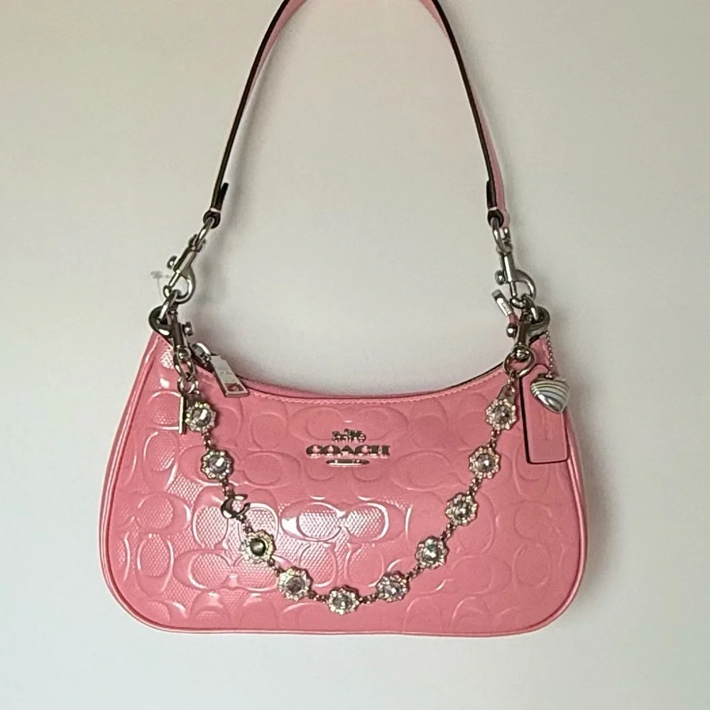 NWT Coach Teri Shoulder Bag In Signature Leather Pink/Silver Heart Charm CDA98